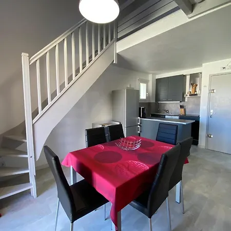 Renove 2** A 5 Min De La Avec Parking Et Balcon, Ideal Pour 4 Personnes - Fr-1-732-10